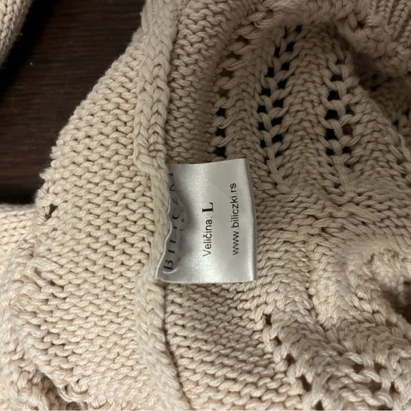 Women’s Tan V Neck Sweater made from 100% Pamuk (cotton) by Biliczki large - Picture 7 of 7